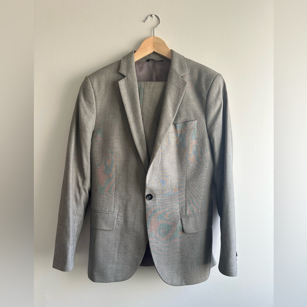 Banana Republic full suit 
Jacket 38s
Pants 30/32